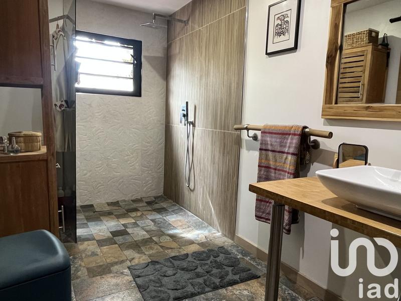 Maison - 237 m² - 8 pièces