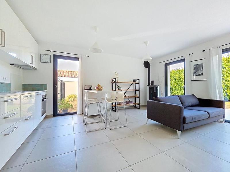 Maison - 95 m² - 5 pièces