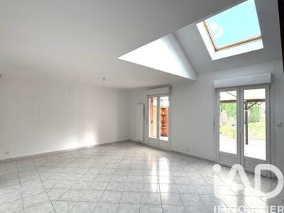 Maison - 110 m² - 6 pièces