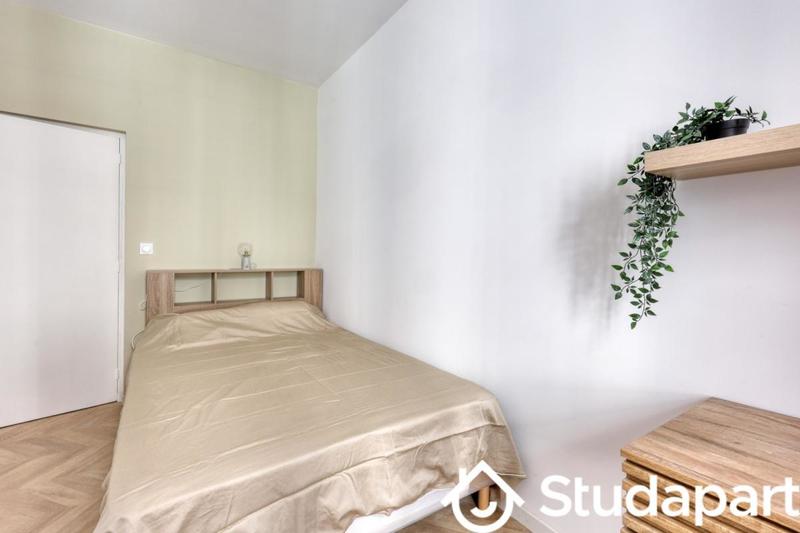 Chambre - 9 m² - 1 pièce