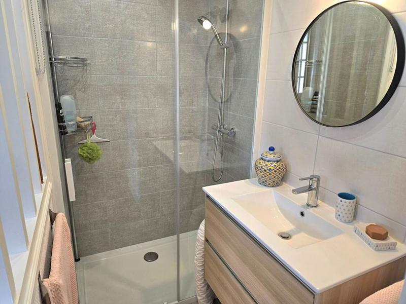 Maison - 220 m² - 8 pièces