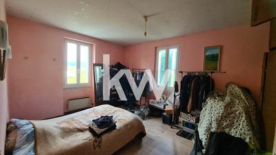 Maison - 137 m² - 5 pièces