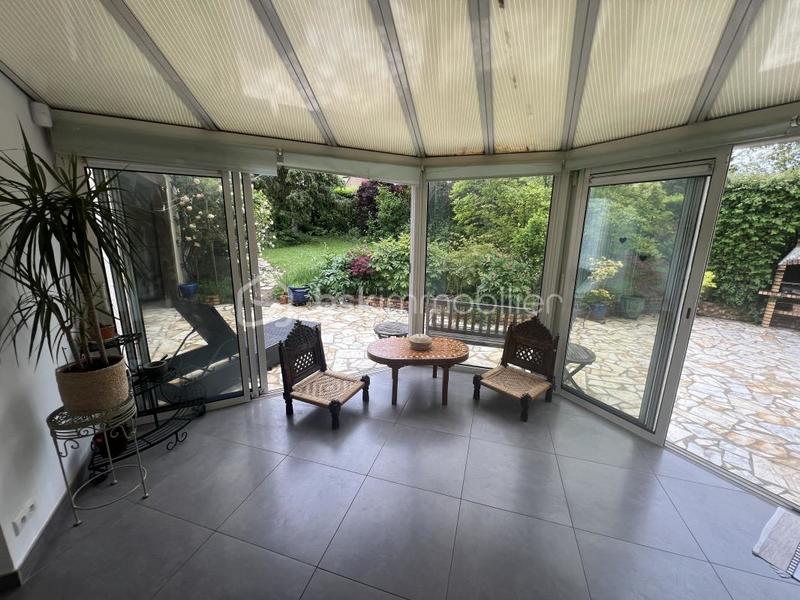 Demeure - 250 m² - 6 pièces