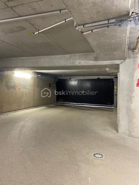 Parking - 13 m²