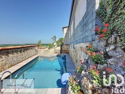 Maison - 240 m² - 6 pièces