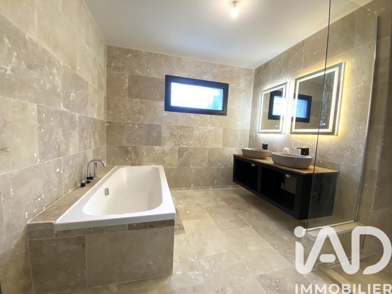 Maison - 108 m² - 4 pièces