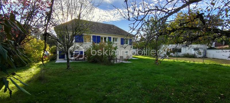 Pavillon - 189 m² - 6 pièces