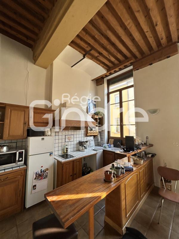 Appartement - 70 m² - 2 pièces