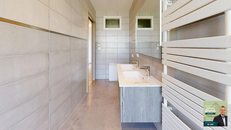 Appartement - 114 m² - 4 pièces