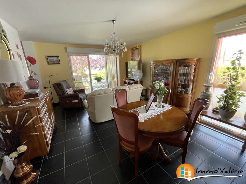 Appartement - 77 m² - 3 pièces