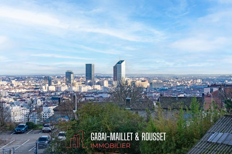 Appartement - 109 m² - 4 pièces