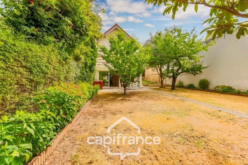 Maison - 95 m² - 5 pièces