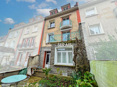 Maison de ville - 168 m² - 7 pièces