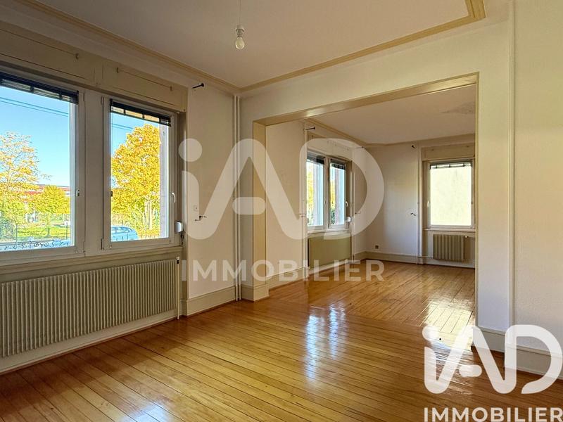 Maison - 228 m² - 9 pièces