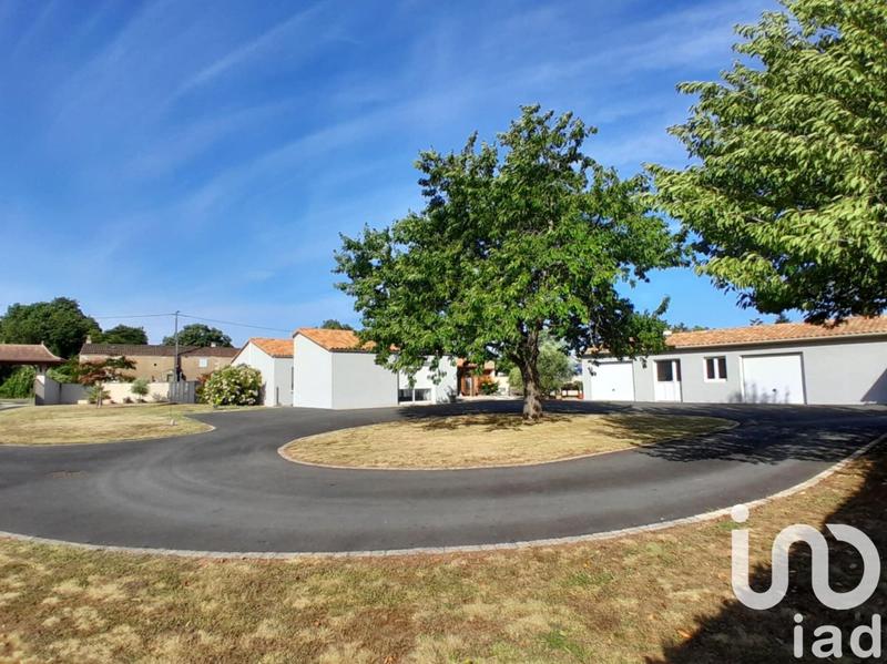 Maison - 171 m² - 8 pièces