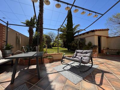 Maison de ville - 240 m² - 7 pièces