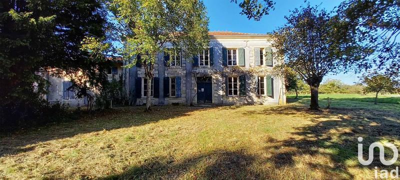 Maison - 487 m² - 13 pièces