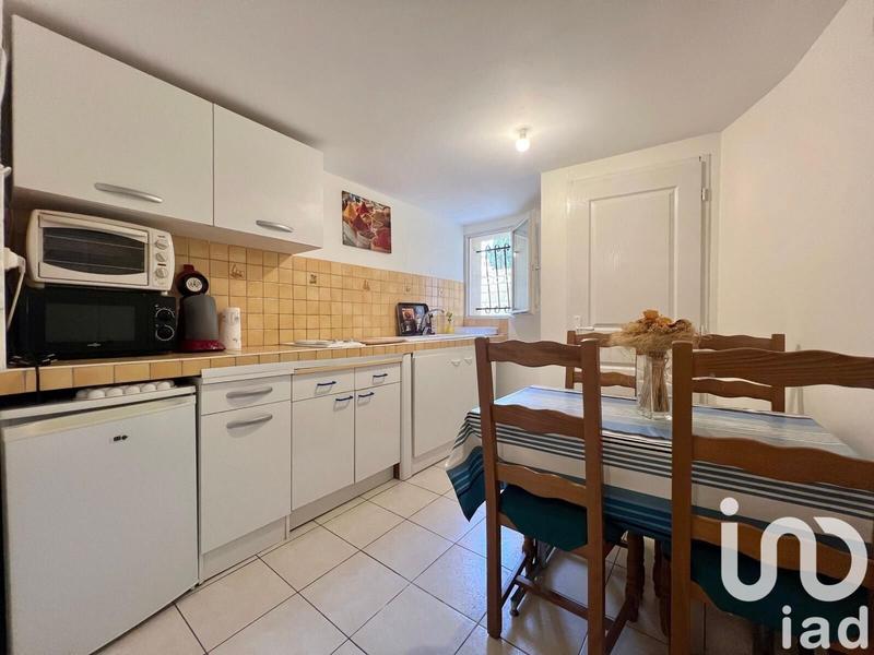 Maison - 205 m² - 9 pièces