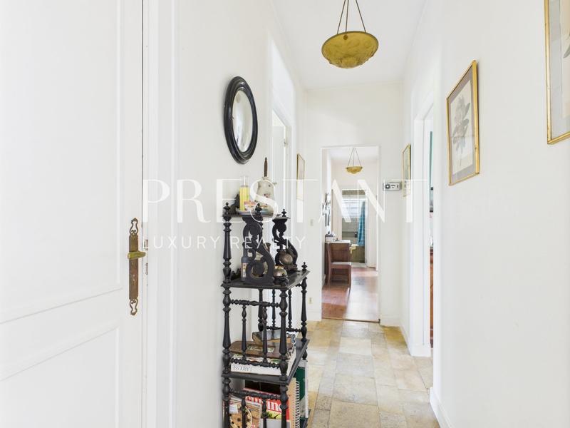 Maison - 200 m² - 8 pièces