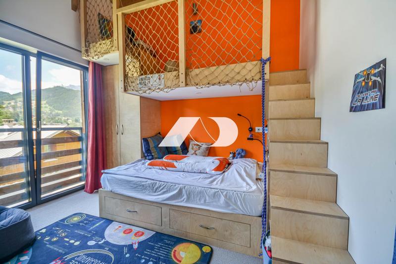 Châlet - 180 m² - 7 pièces