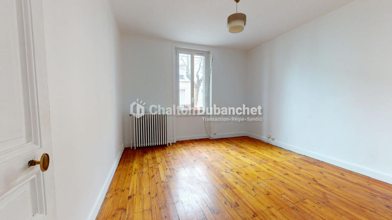 Appartement - 85 m² - 3 pièces