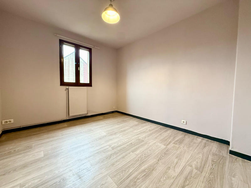 Maison - 85 m² - 5 pièces