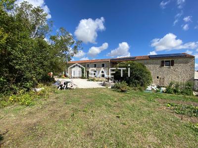 Maison - 230 m² - 9 pièces