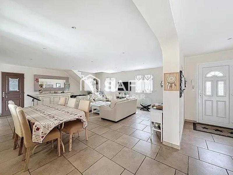 Maison - 174 m² - 7 pièces