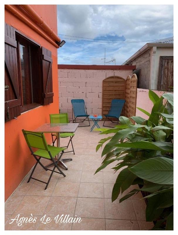 Maison - 215 m² - 10 pièces