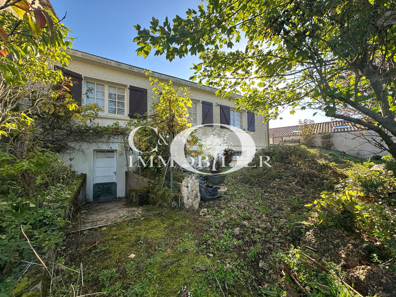 Maison - 100 m² - 5 pièces