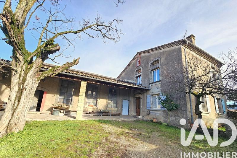 Maison - 158 m² - 6 pièces