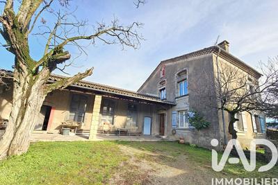 Maison - 158 m² - 6 pièces