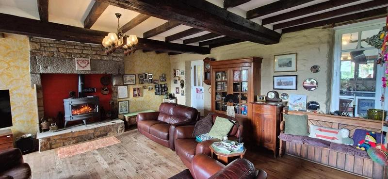 Maison - 111 m² - 6 pièces