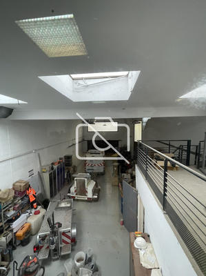 Entrepôt - 265 m²