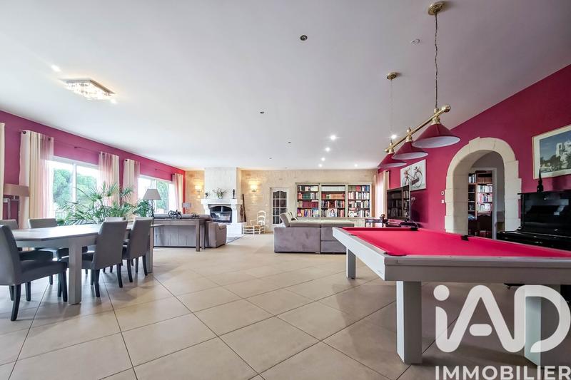 Maison - 358 m² - 8 pièces