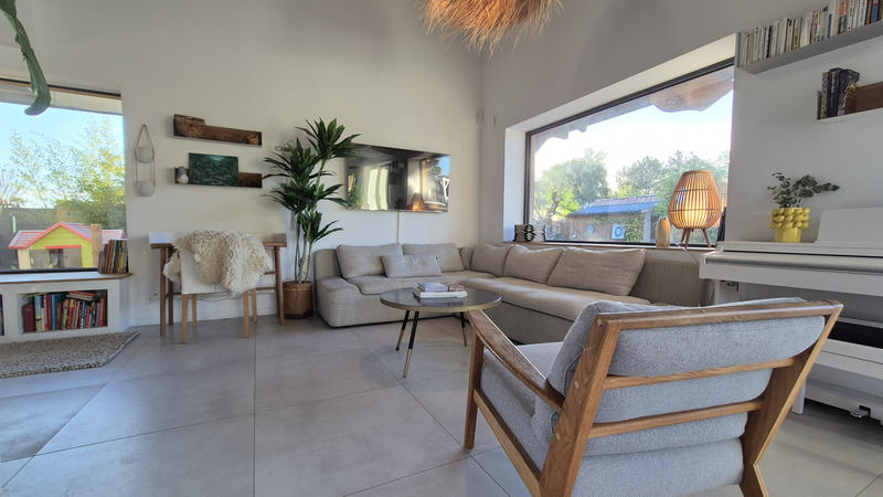 Maison - 165 m² - 9 pièces