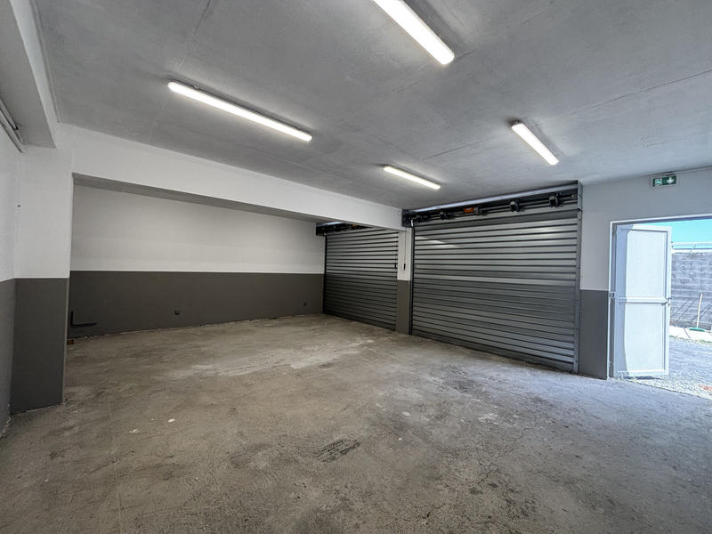 Local commercial - 96 m²