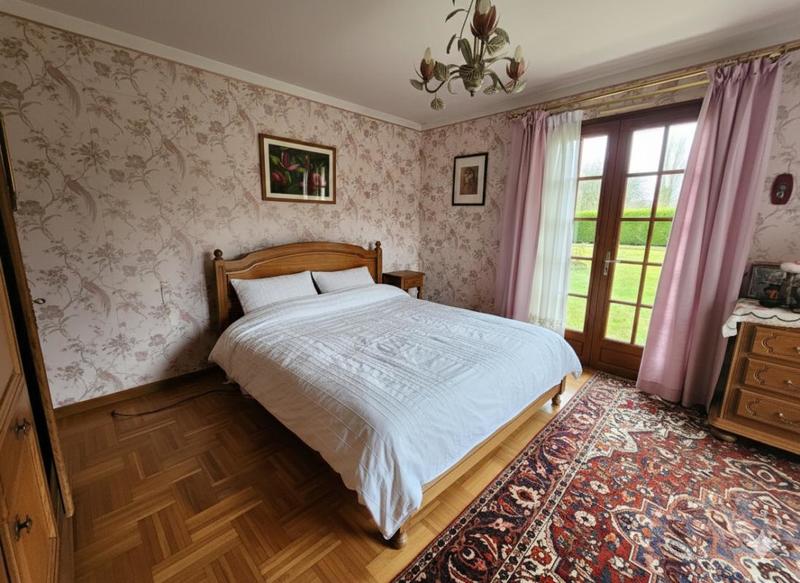 Maison - 210 m² - 7 pièces