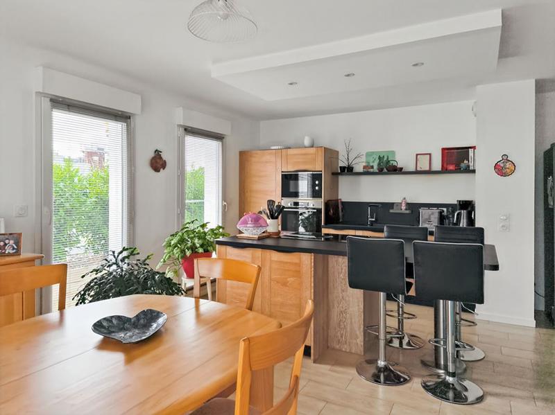 Appartement - 77 m² - 3 pièces