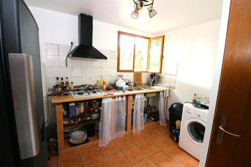Propriété - 220 m² - 9 pièces