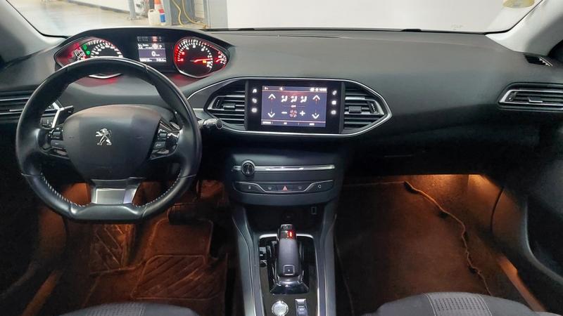 Peugeot 308 BlueHDi 130 Eat8 s&amp;S Allure Business