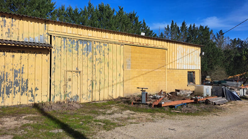 Propriété - 330 m² - 11 pièces