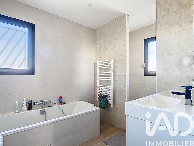 Maison - 105 m² - 4 pièces