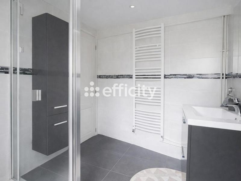 Maison de bourg - 80 m² - 4 pièces