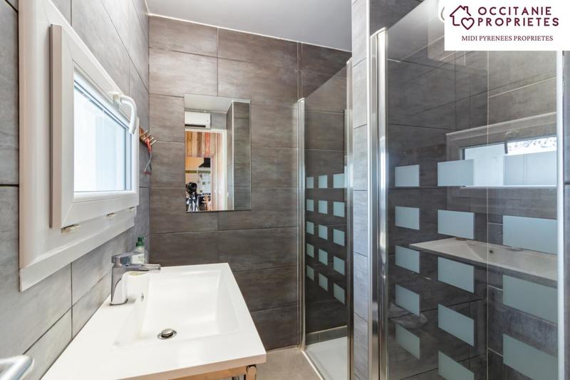 Propriété - 277 m² - 13 pièces