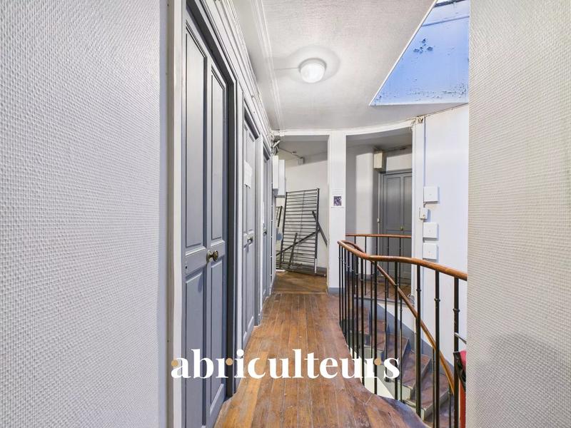 Appartement - 99 m² - 4 pièces