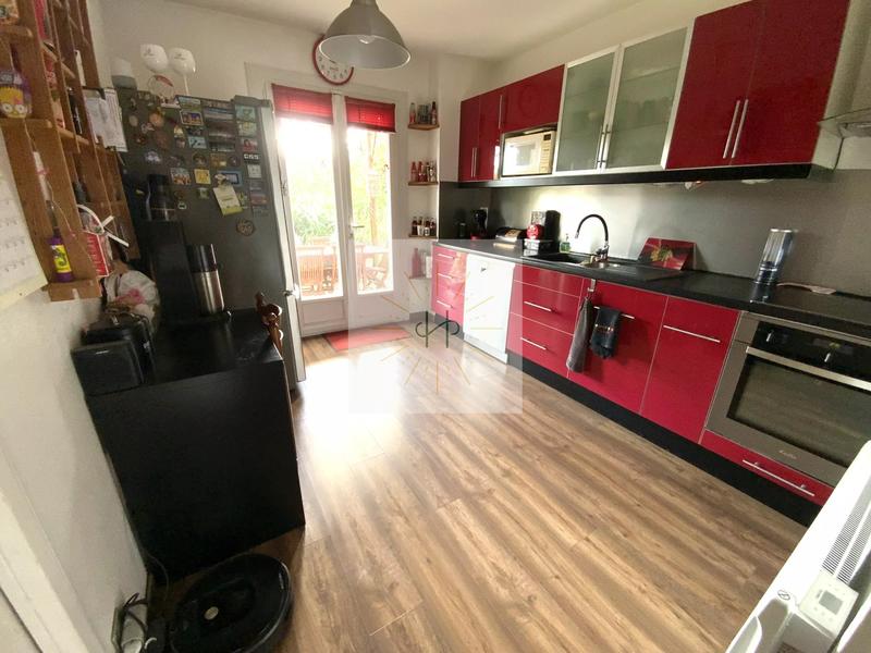 Maison - 133 m² - 6 pièces