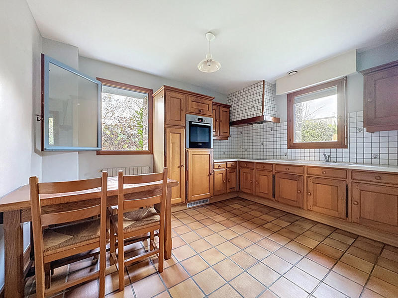 Maison - 140 m² - 6 pièces