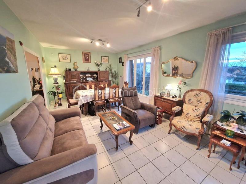 Maison traditionnelle - 116 m² - 6 pièces