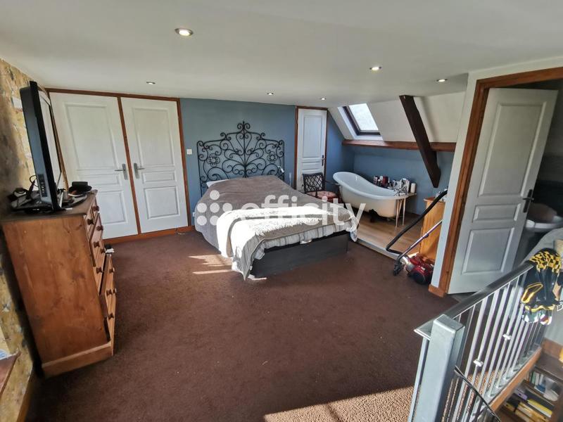 Maison - 170 m² - 7 pièces